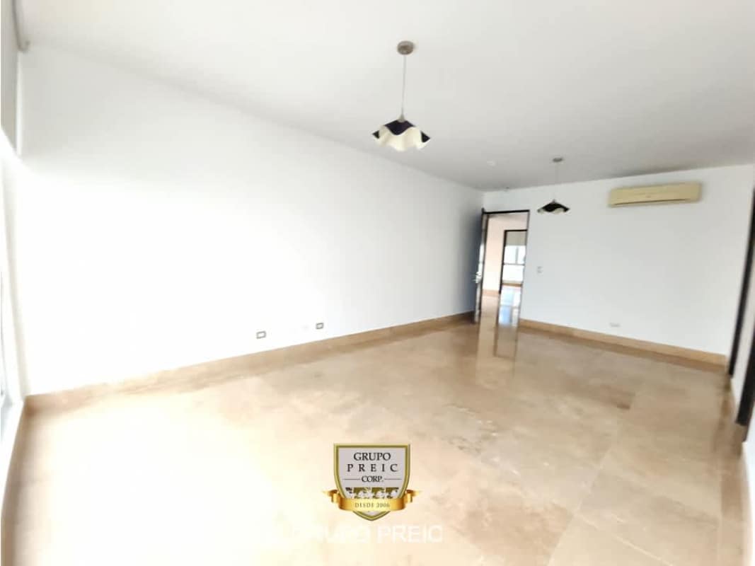 Master bedroom with ensuite bathroom and ocean views PH Q Tower Panama