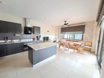 Spacious 3BR Condo with Terrace in PH River Valley Panama Pacifico