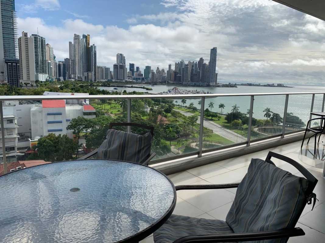 Modern bathroom with double vessel sinks, walk-in shower in PH BICSA Tower apartment Panama City