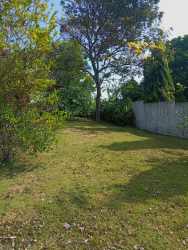 Rustic covered terrace with pool and picnic area in countryside rental house San José Panama
