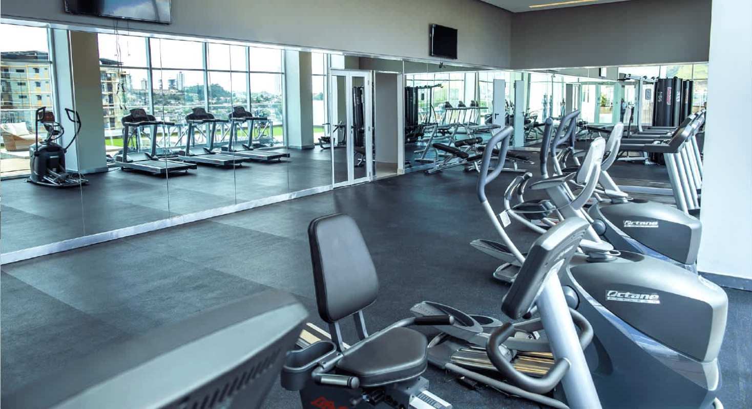 Modern gym with skyline views in PH Sky Point Panama City