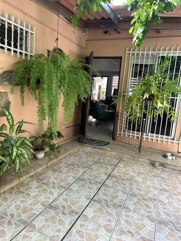 Kitchen with granite countertops, wooden cabinets, gas stove for sale Condado del Rey Panama