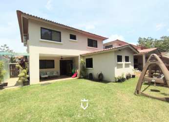 Dining room with access to patio in duplex house Costa Verde Panama