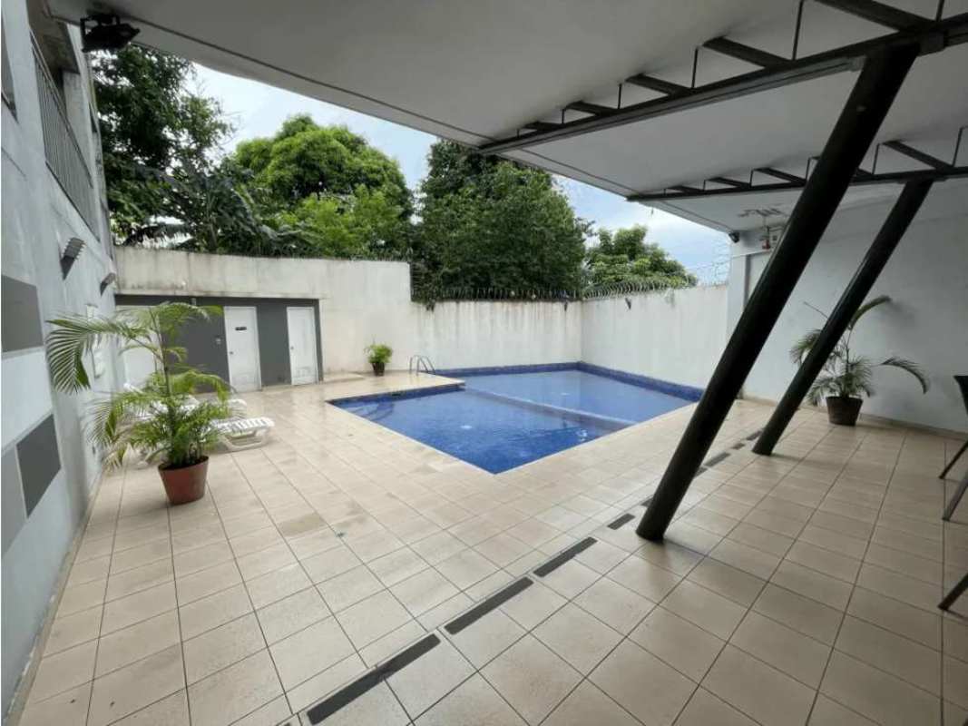 Spacious bedroom with built-in closet ceiling fan and AC PH El Doral Panama