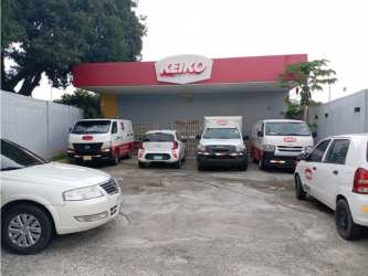 Commercial Premises with Warehouse on Ave Central Santiago 376m2