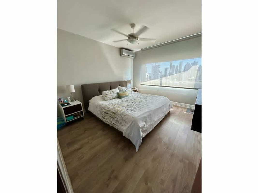 Bedroom spacious built-in closet modern finishes apartment sale PH 7400 Panama