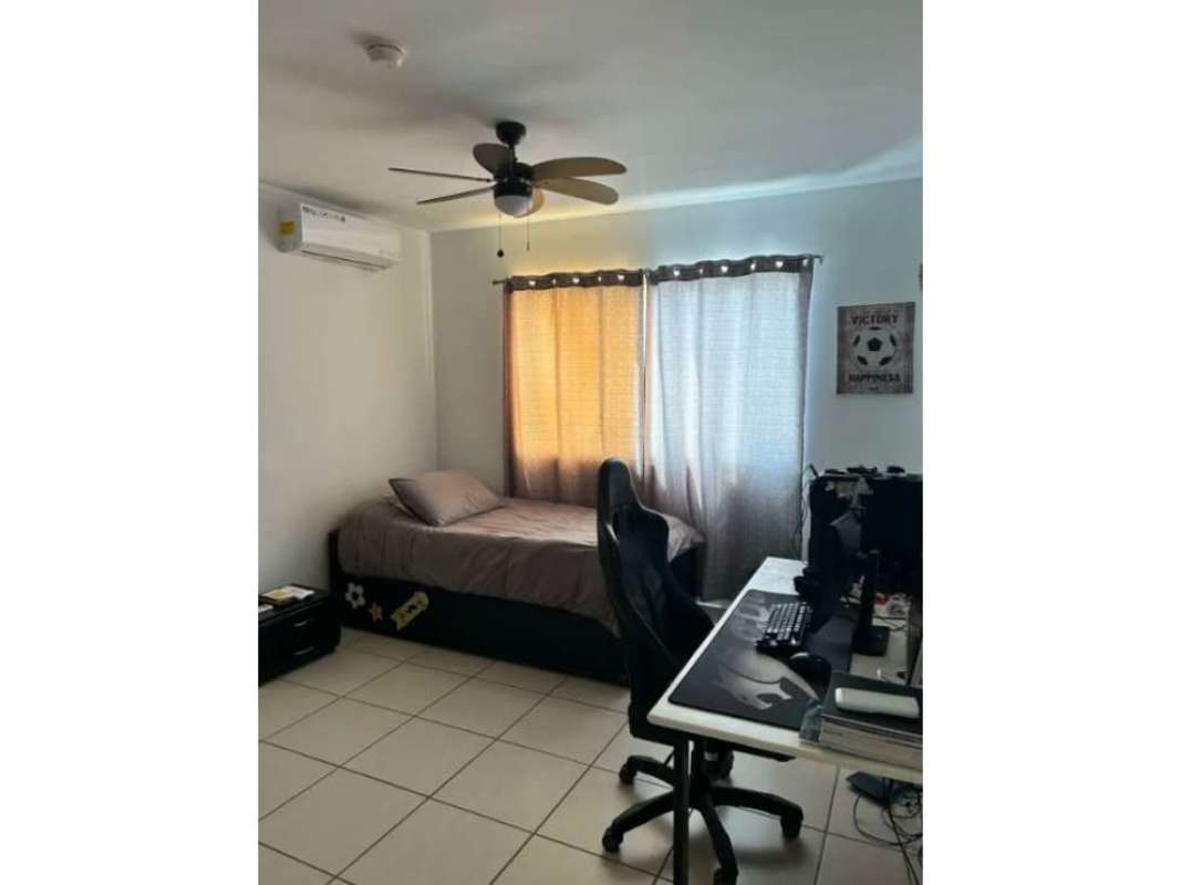 Bedroom with closet and AC in PH Augusta residential Panama rental house