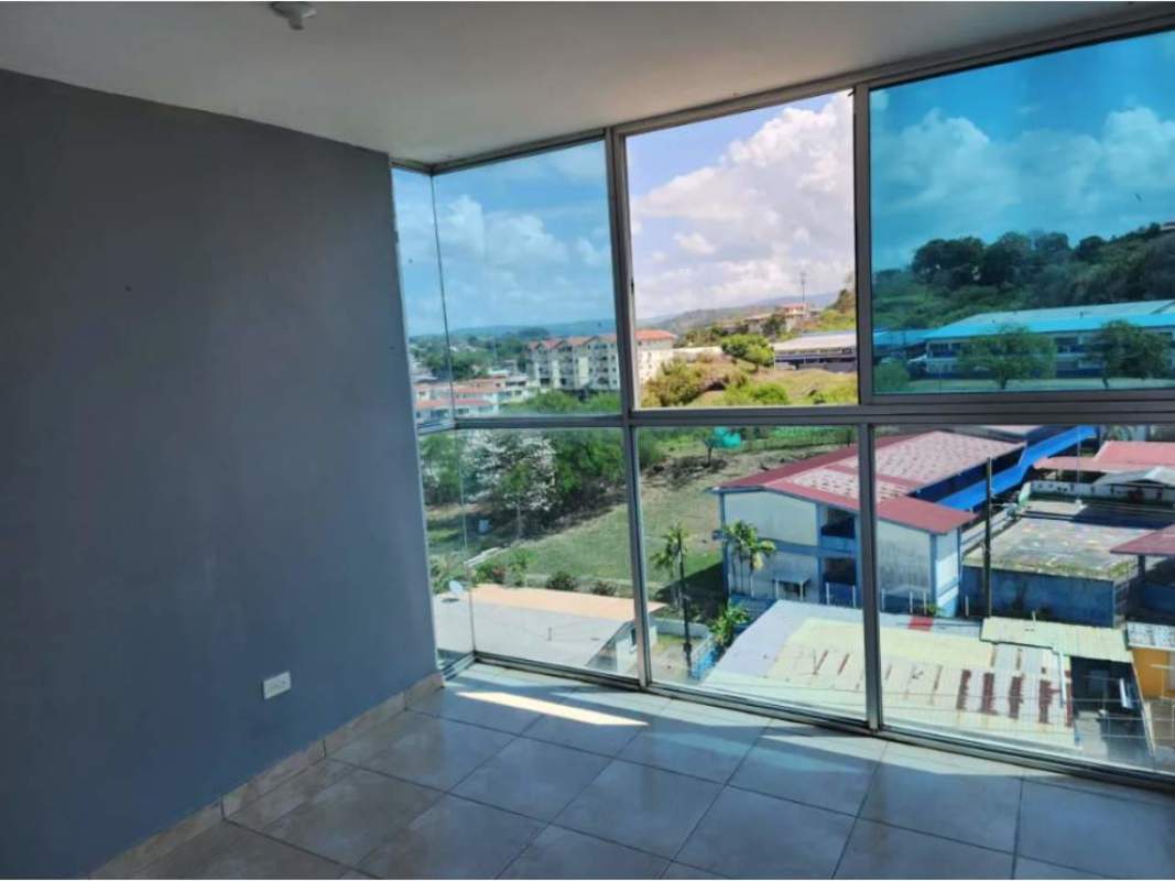 Bright room with large corner windows offering city and green views PH Torres del Crisol II Panama