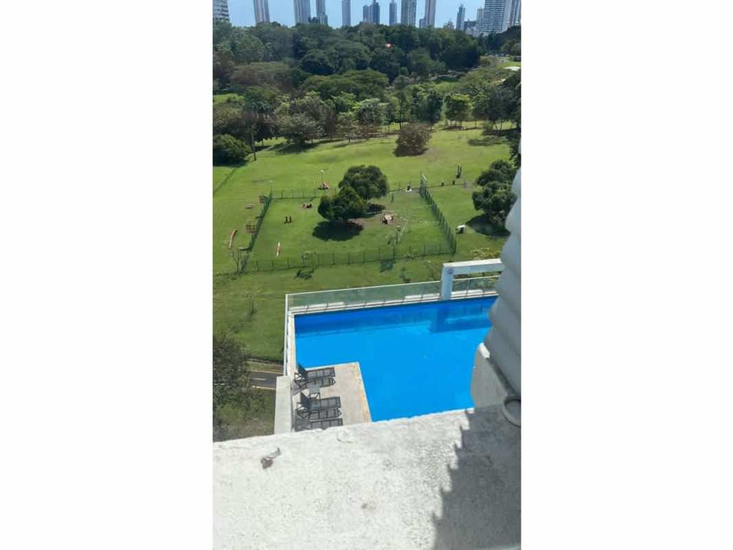Bedroom with window natural light PH Residencias del Sol