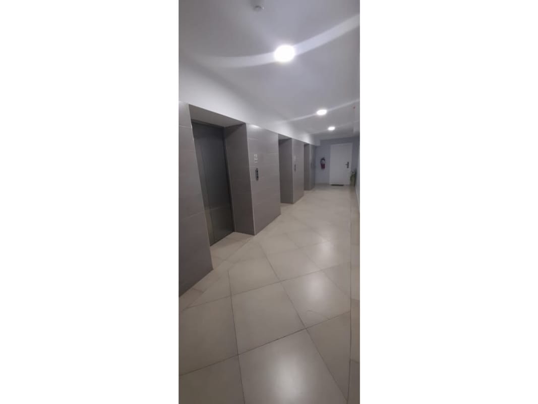 Spacious 3BR Apartment with Balcony & Pool in PH Country Heights
