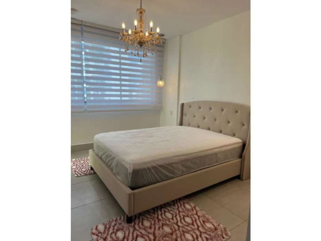 Spacious bedroom with elegant decor panoramic windows city view PH Jade Tower Panama
