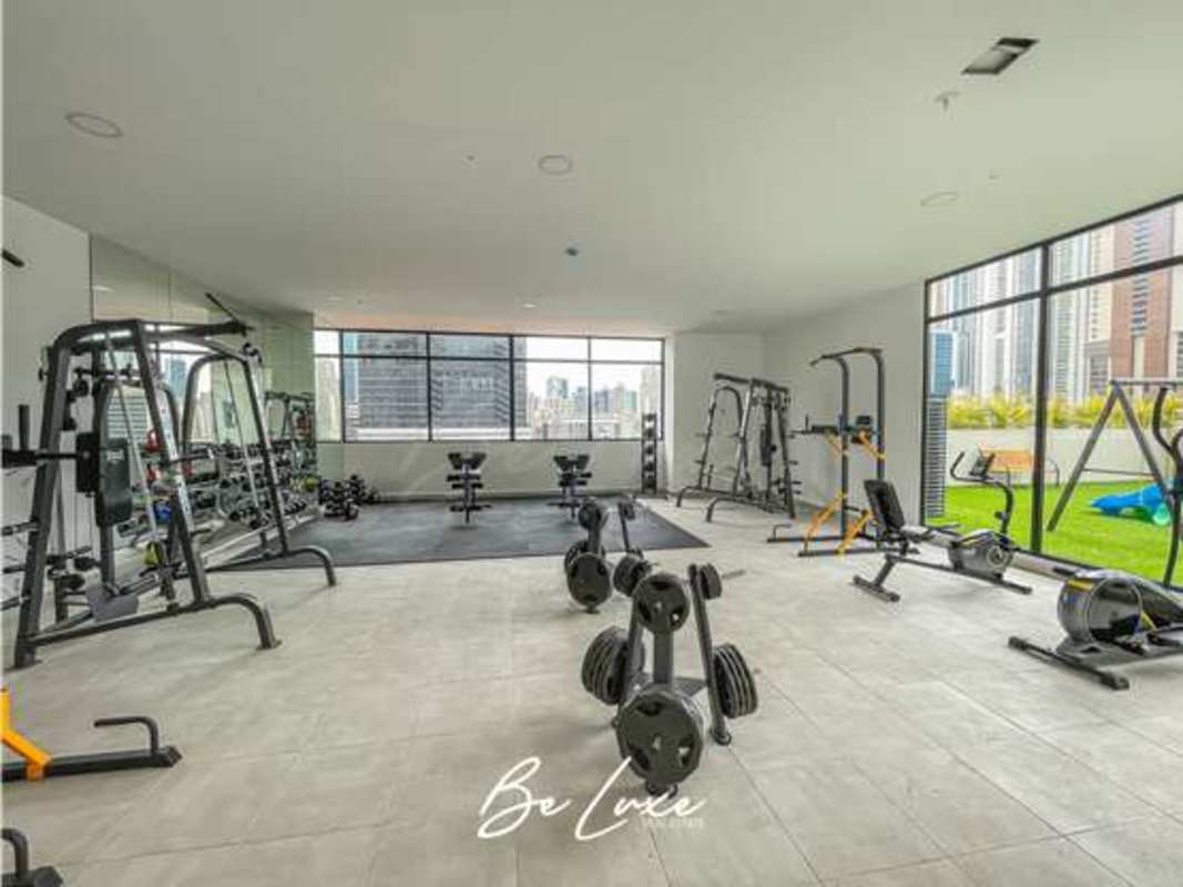 Panoramic rooftop sky lounge and city views at PH The Gray Panama City