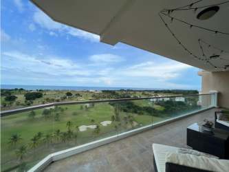 Living room in beachfront apartment with Pacific Ocean views PH Las Olas II Vistamar Golf Panama