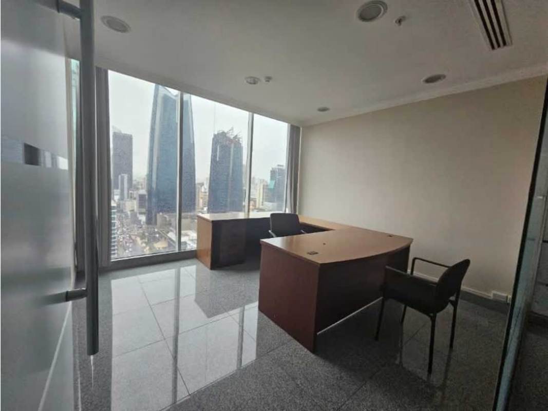 Interior private offices with natural light in PH Global Tower Calle 50 Panama furnished office rental