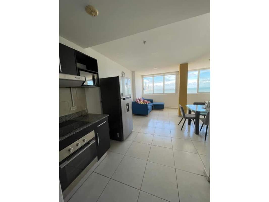 Modern gym and fitness center at PH Bay View Avenida Balboa Panama