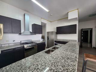 Apartment for Sale in San Francisco - 2 bedrooms