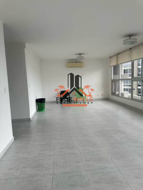 Contemporary kitchen with granite countertops and ample storage at PH Luxor Vía Argentina Panama