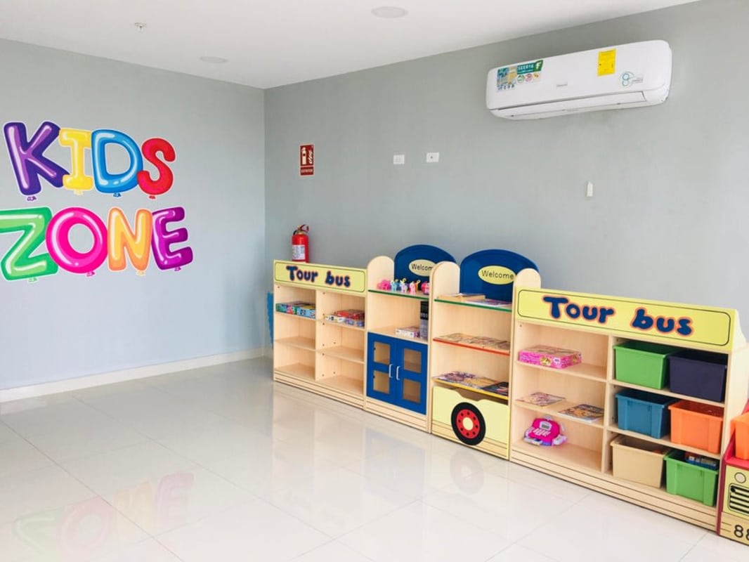 Game room with billiard table and panoramic windows in PH Luxor Tower Obarrio