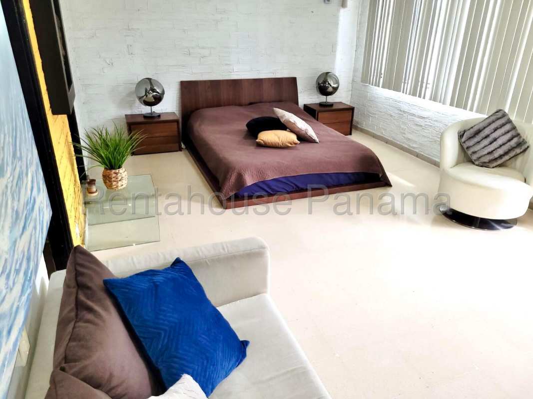 Bedroom interior of remodeled studio apartment for investment rental at PH Buenos Aires El Cangrejo Panama