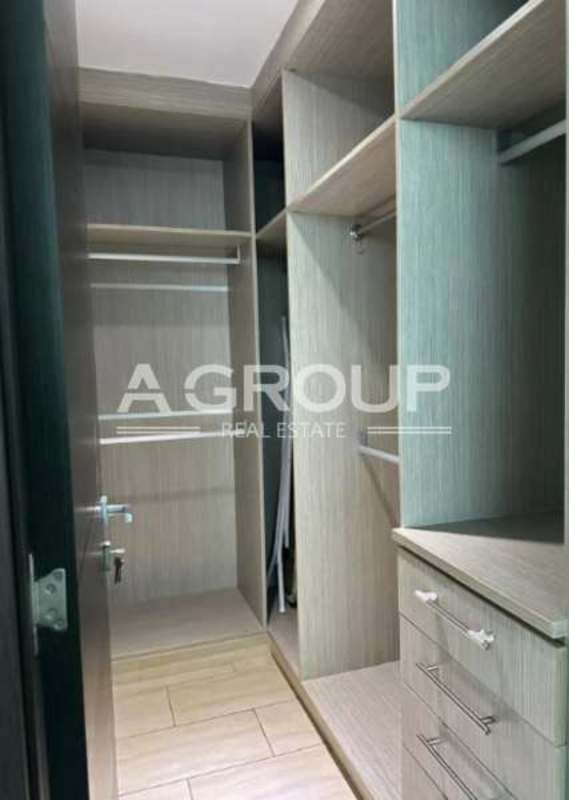 Bedroom with large windows, panoramic ocean-city view in PH Grand Tower Punta Pacifica