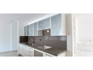 Apartment for Sale in Clayton - 3 bedrooms