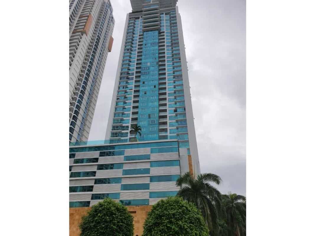 Spacious luxury kitchen with granite counters and appliances in PH Titanium, Costa del Este Panama