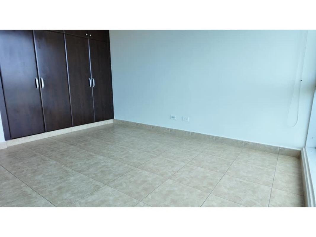 Modern luxury high-rise PH Titanium in Costa del Este, glass facade and balconies