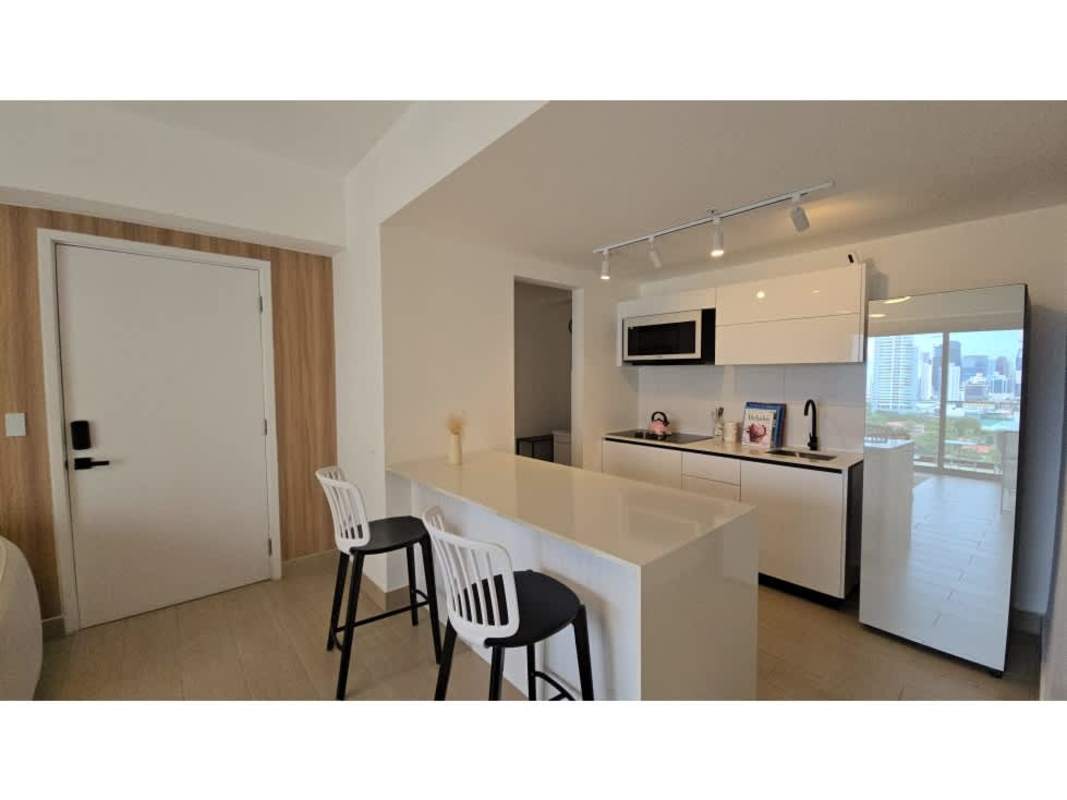 Saltwater panoramic rooftop swimming pool with city skyline view Kyte Obarrio, Panama City