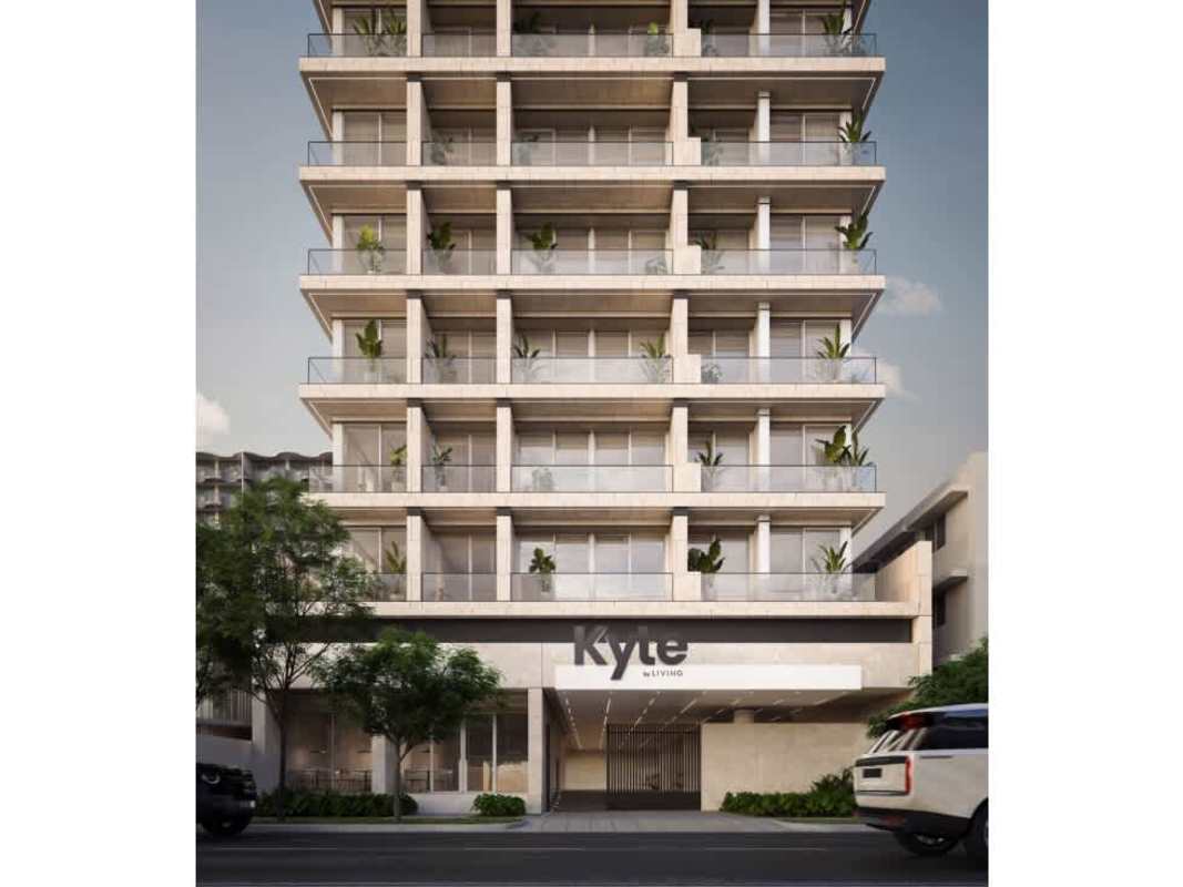 Modern multi-story Kyte PLaza with balconies in Obarrio Panama ready 2026