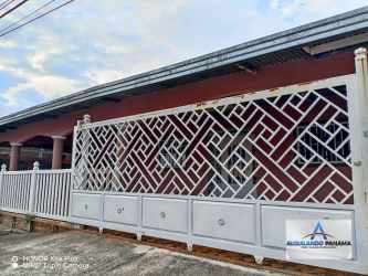 Decorative metal gate and fence house for rent La Arboleda David Panama
