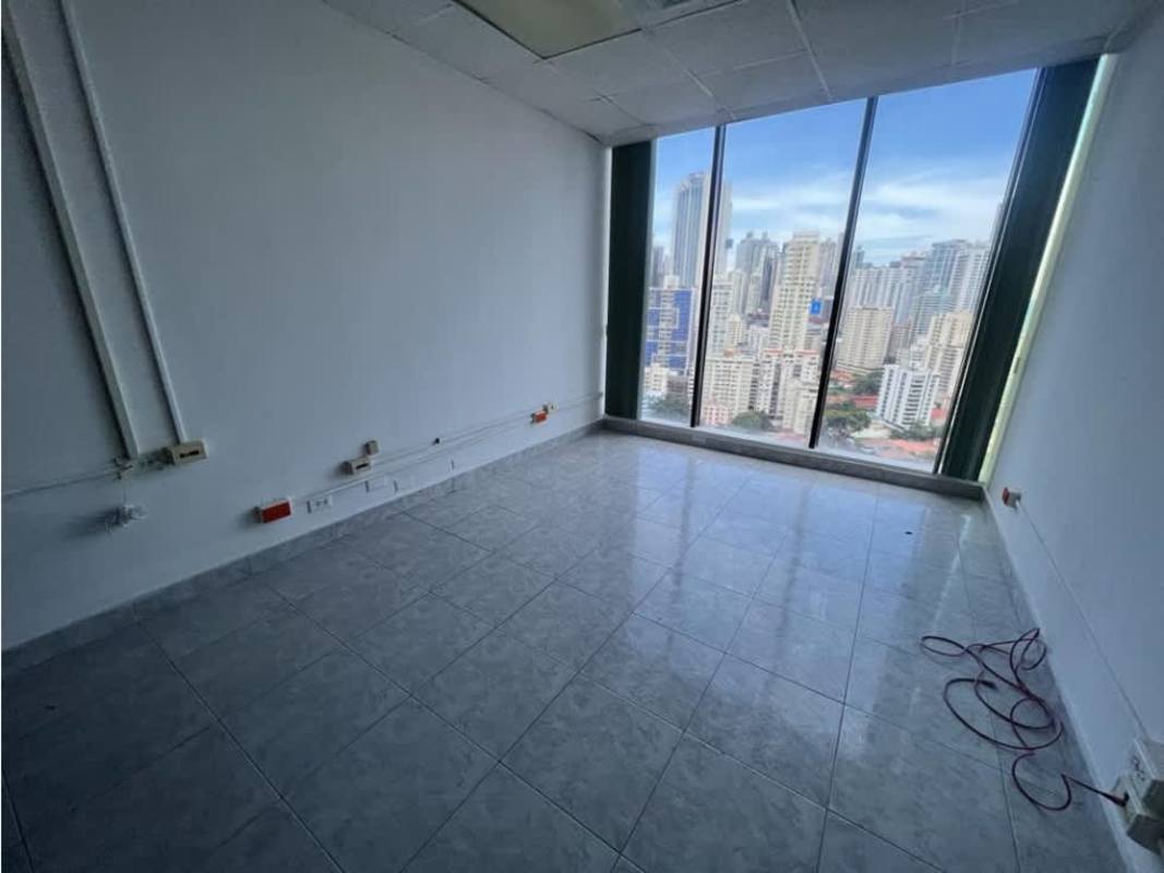Private enclosed workspace with large window skyline view in Marbella Panama Banco General Tower