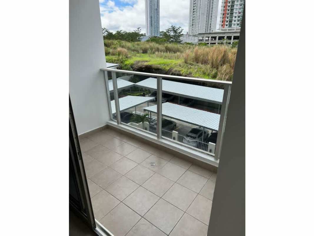 Private apartment balcony overlooking city and towers PH Rokas Panama