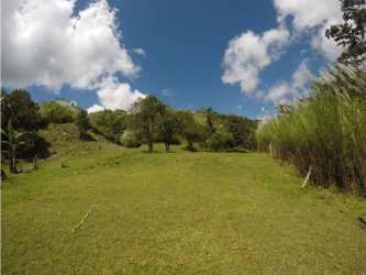 52 Hectare Mountain Farm with River & Waterfalls Cerro Azul