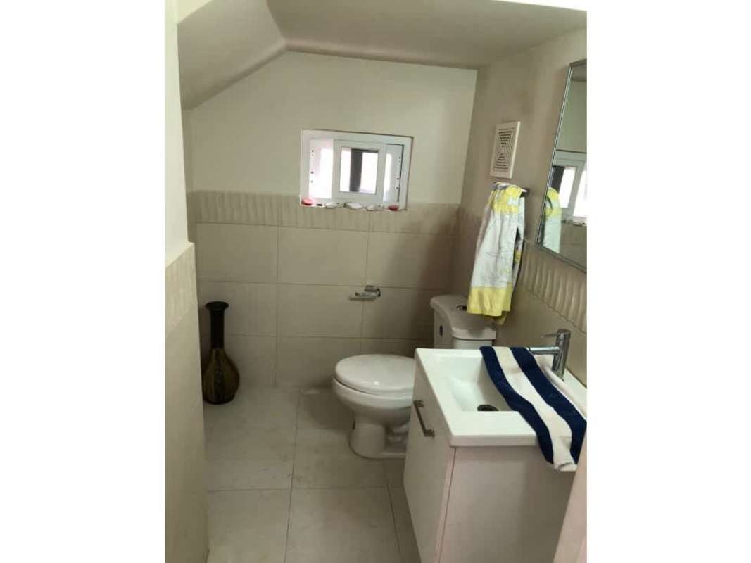 Spacious master bedroom with large closet and balcony in Quintas de Versalles Panama