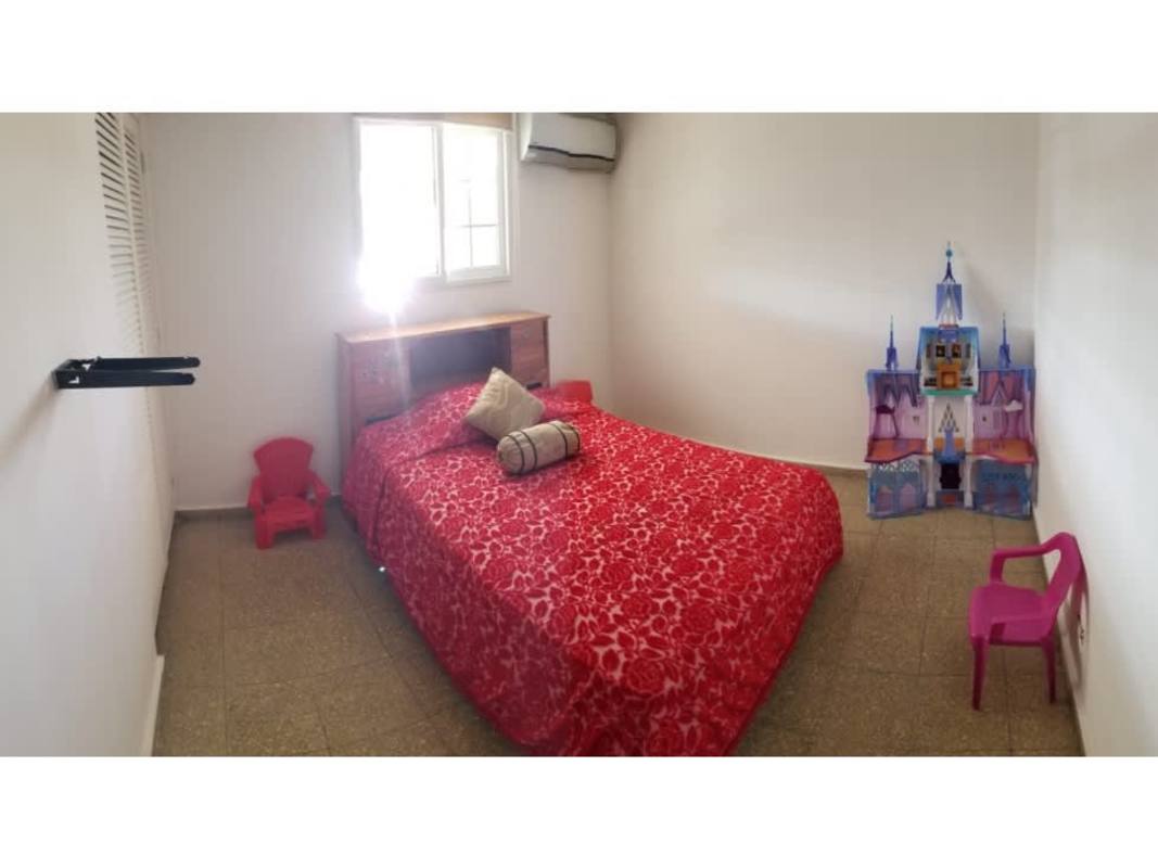 Children's bedroom with window AC and colorful decor in house Reparto Nuevo Panamá Panama