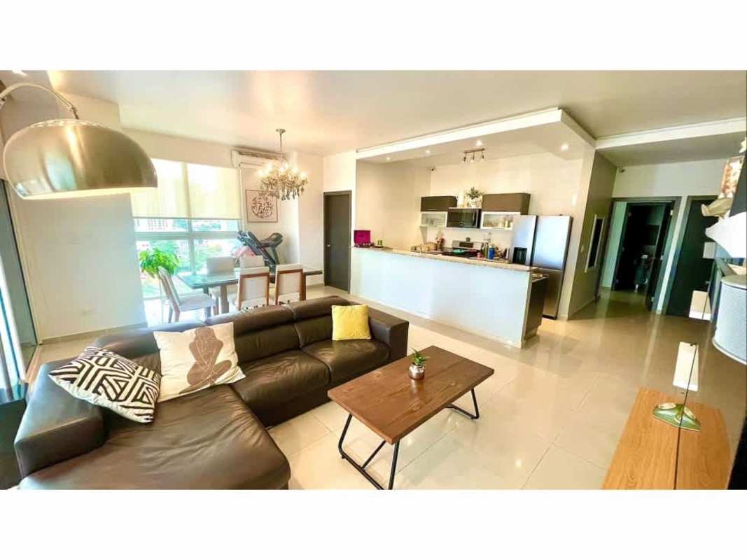 Contemporary open kitchen space PH Quadrat San Francisco