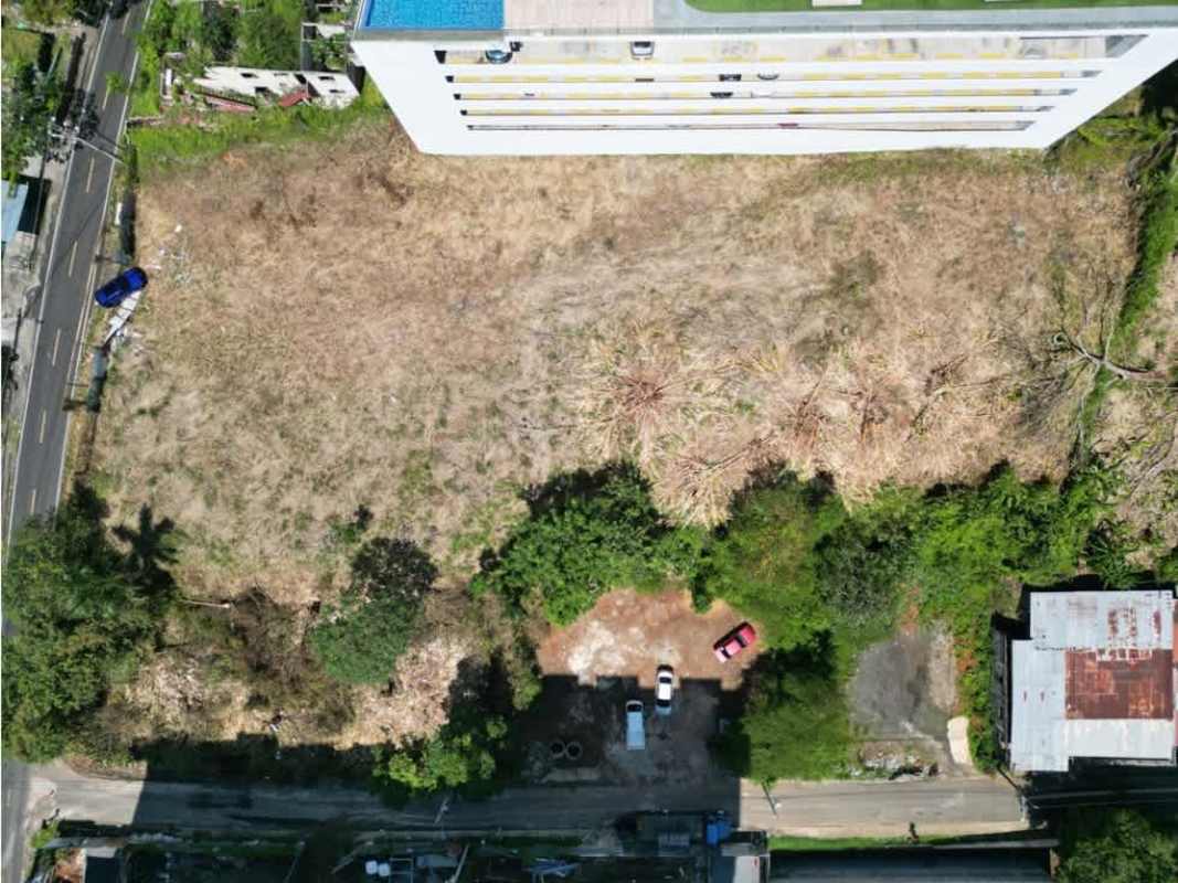 Vacant build-ready land central Panama near Via España