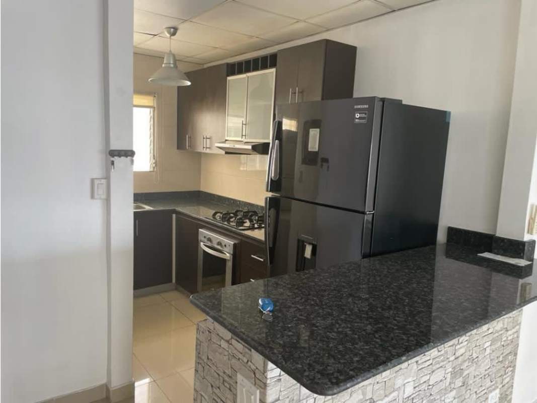 Bedroom with closet and window city view PH Parque de Toscana Condado del Rey Panama