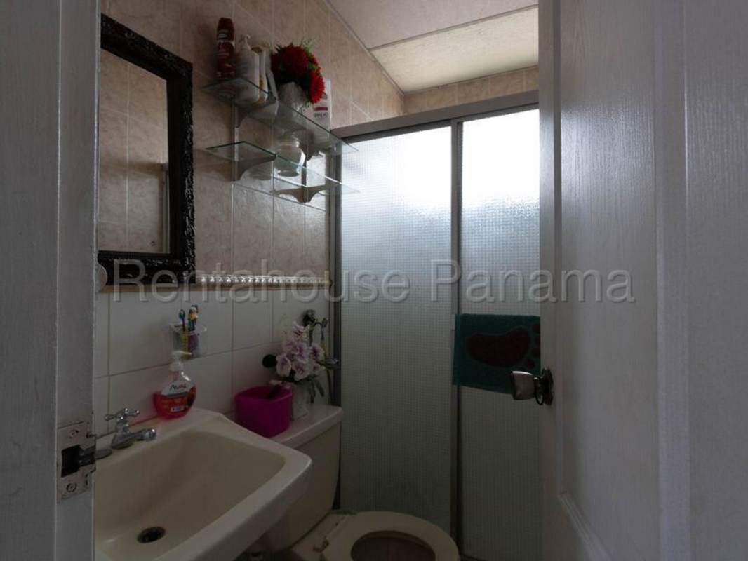 Kitchen with granite countertop white cabinets villa lucre house for sale Panama