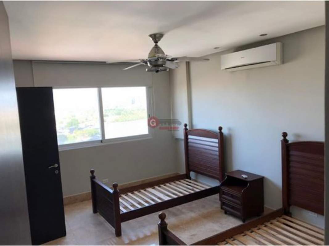 Luxurious bathroom with marble finishes and glass enclosed shower in PH Puntarenas Coco del Mar Panama City