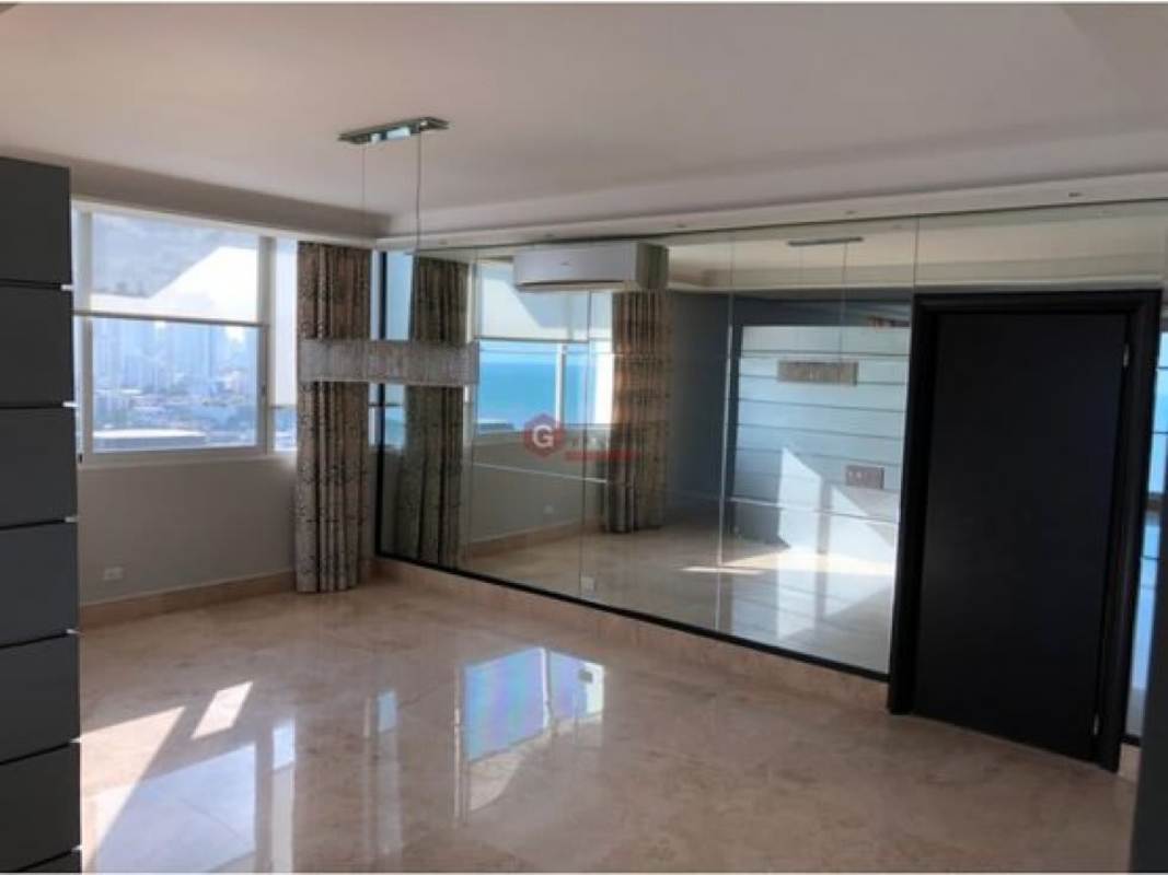 Large balcony overlooking Pacific ocean and skyline from PH Puntarenas Coco del Mar Panama