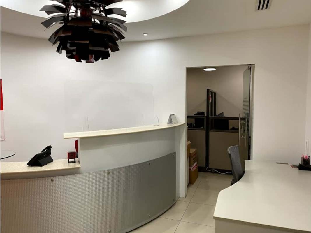 Private office with furnishings and glass partition Torre de las Américas Punta Pacifica