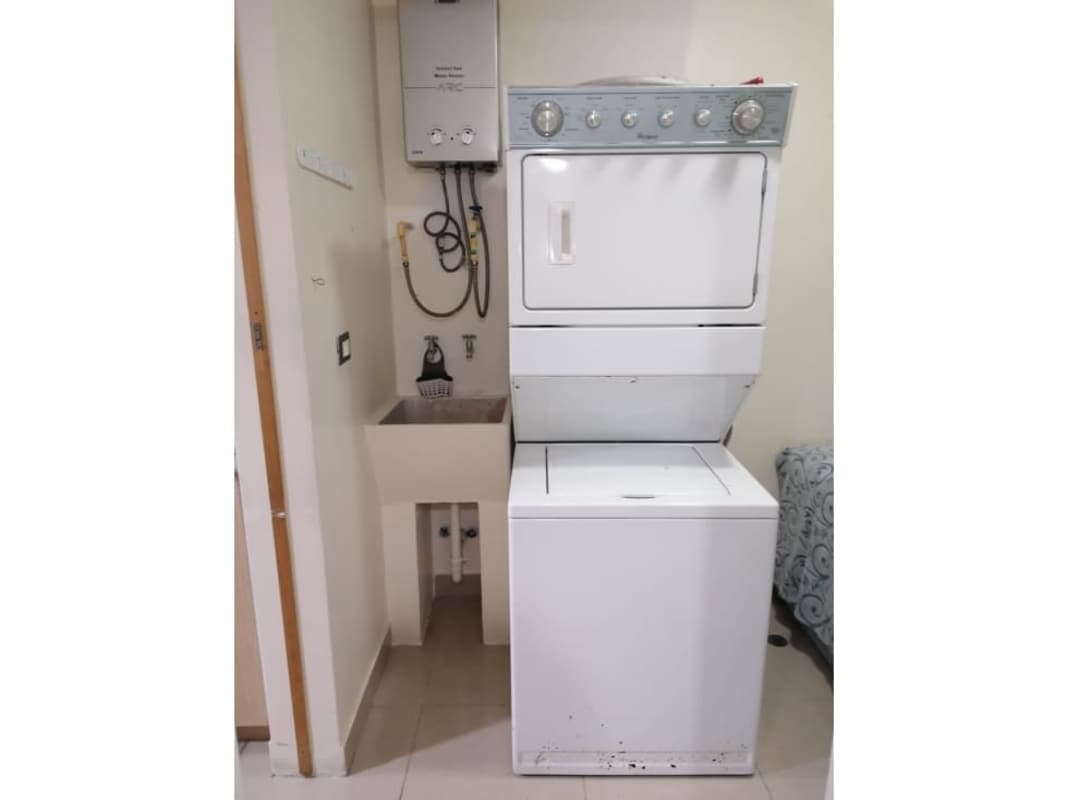 Bathroom with granite counter, under-mount sink, glass shower enclosure in PH Rokas Condado del Rey