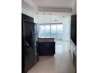 Apartment for Sale in San Francisco - 3 bedrooms