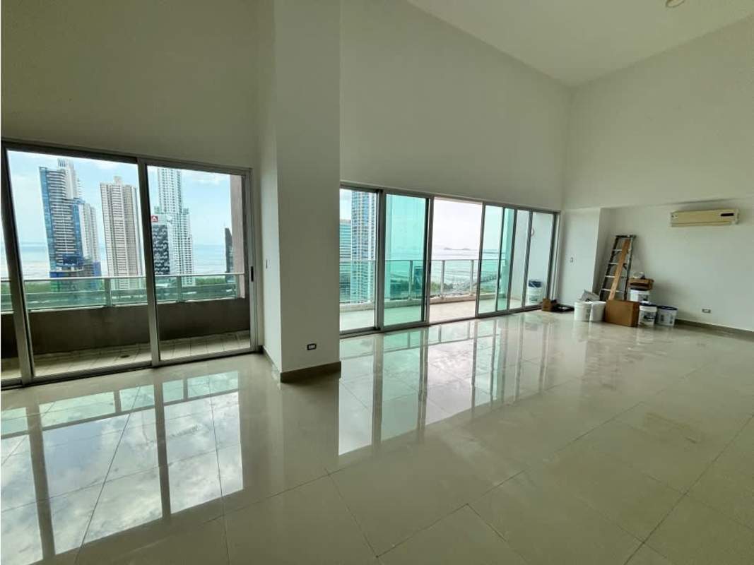 Rooftop infinity pool and luxury twin towers with ocean and city views at PH Sevilla Costa del Este