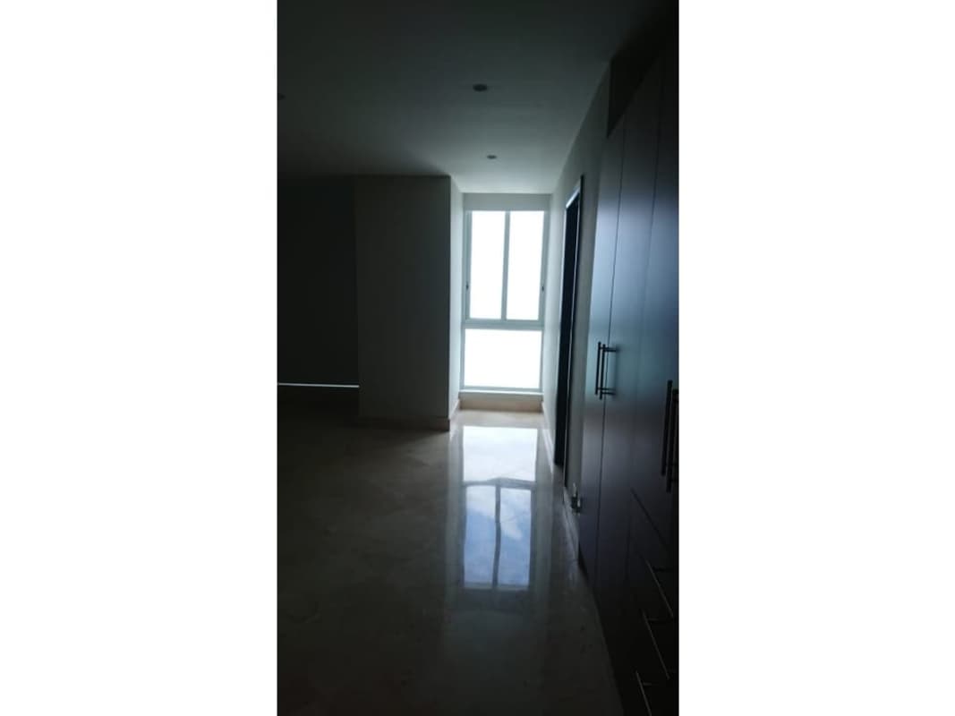 Luxury bathroom with marble counters double sinks bathtub PH The Point Punta Paitilla Panama