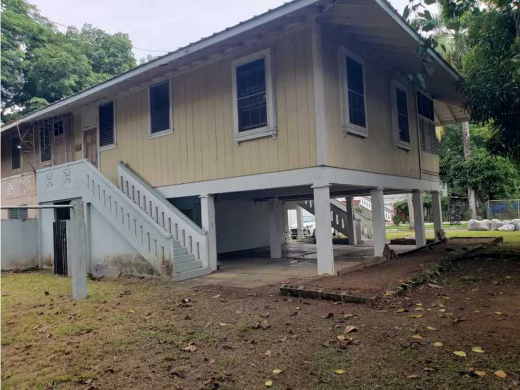 Unfinished utility room with laundry sink and plumbing in Balboa duplex rental Panama