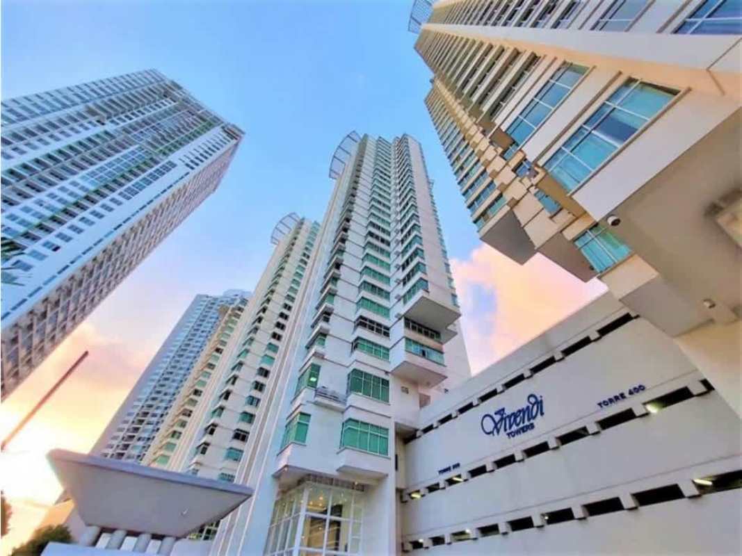 PH Vivendi Towers modern high-rise condominium facade in Panama City Edison Park