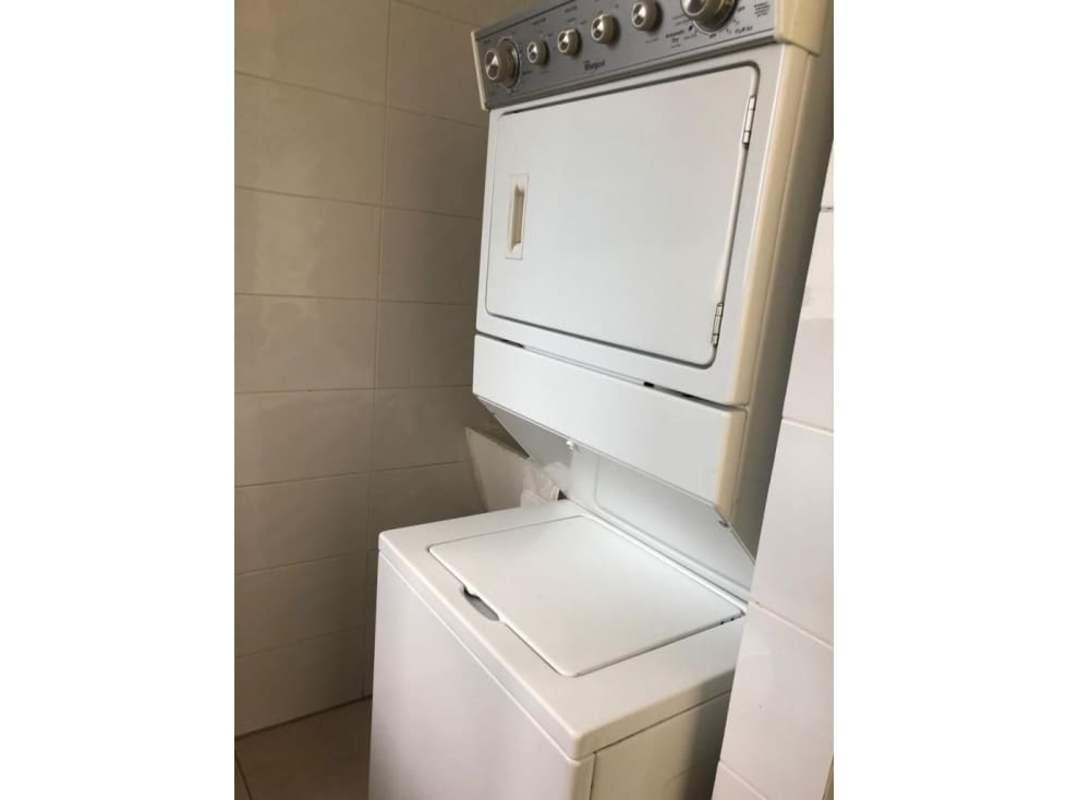 Bedroom with closet, window city view and AC PH Vivendi Towers Edison Park Panama