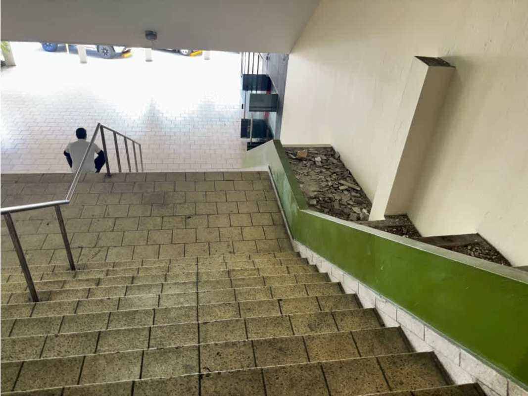 Spacious empty commercial property for rent near metro station in Panama City